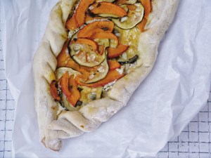 Kürbis-Zucchini Pide